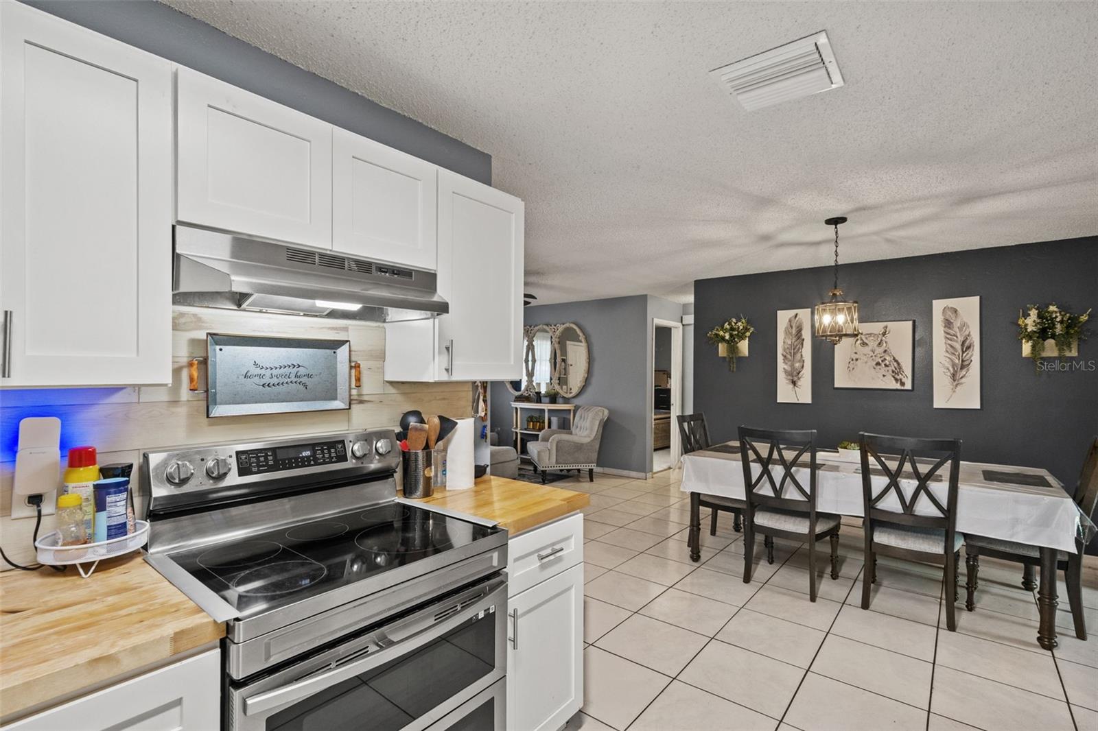 Image 7 of 28 For 12989 Linden Drive