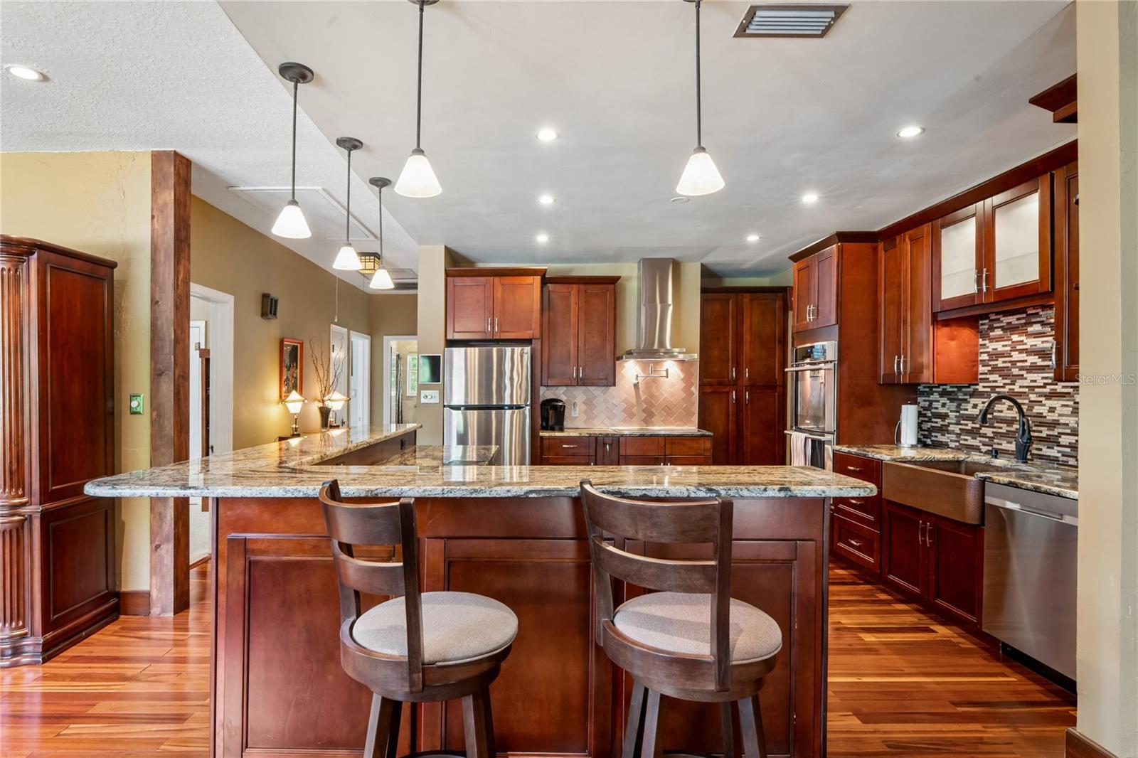 Image 11 of 63 For 39 Sunset Drive