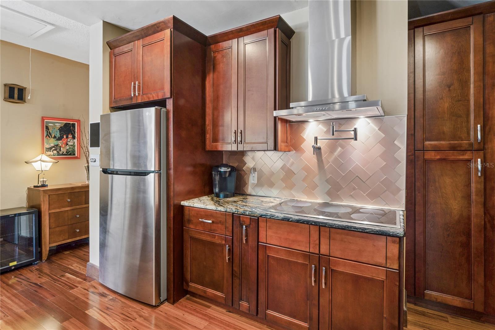 Image 14 of 63 For 39 Sunset Drive