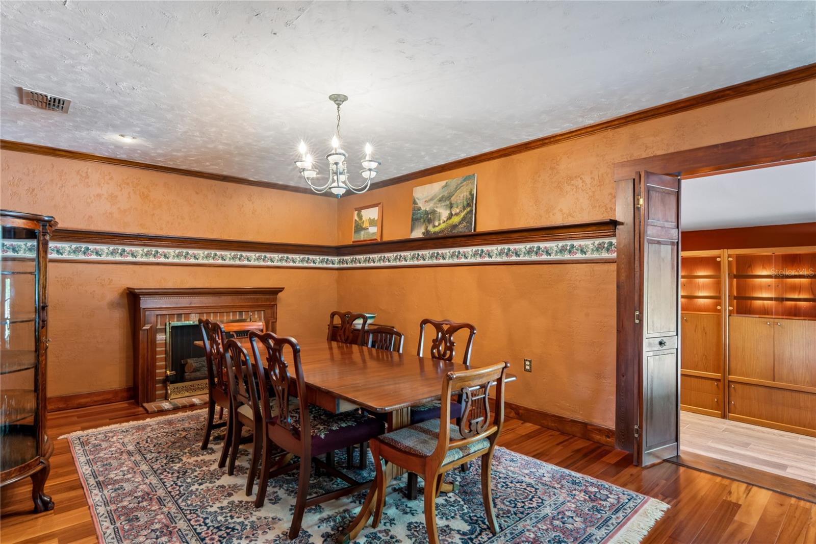 Image 17 of 63 For 39 Sunset Drive