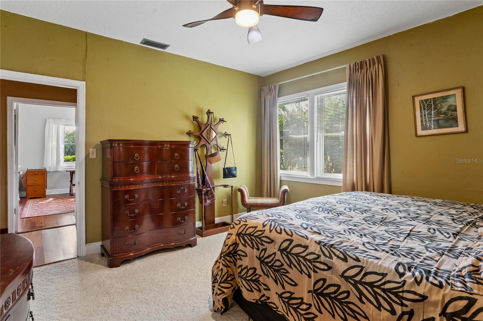 Image 23 of 63 For 39 Sunset Drive