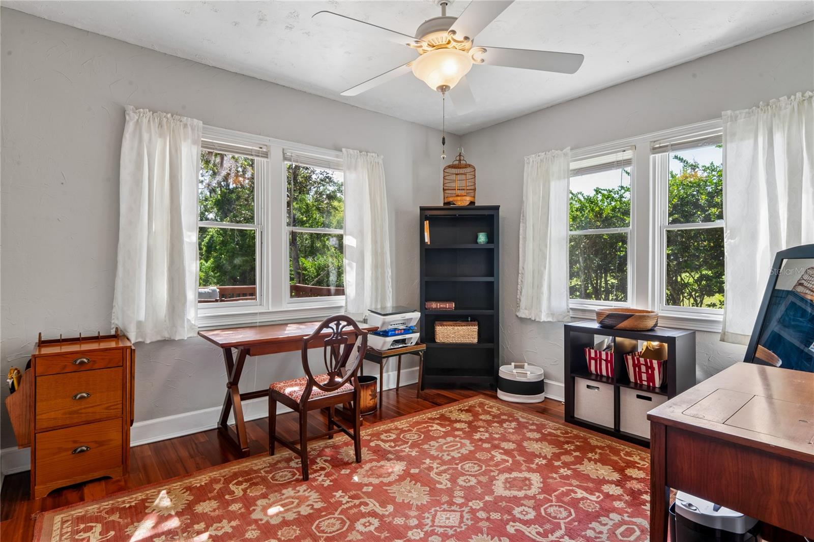 Image 27 of 63 For 39 Sunset Drive