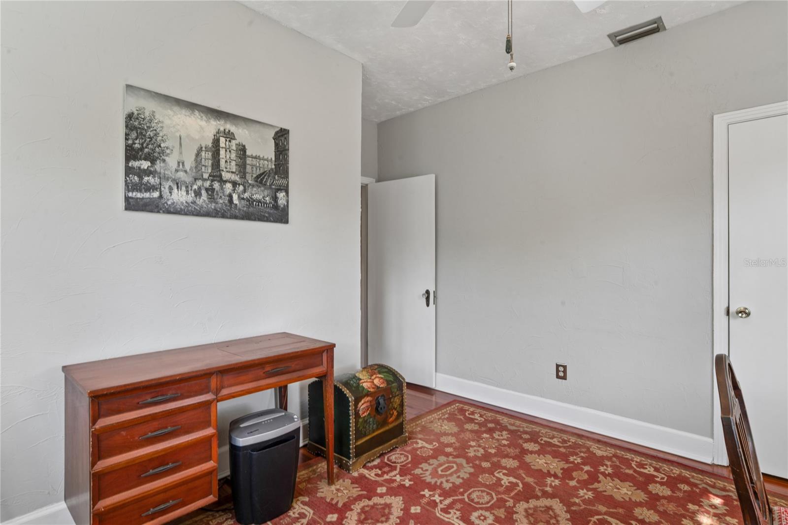 Image 28 of 63 For 39 Sunset Drive