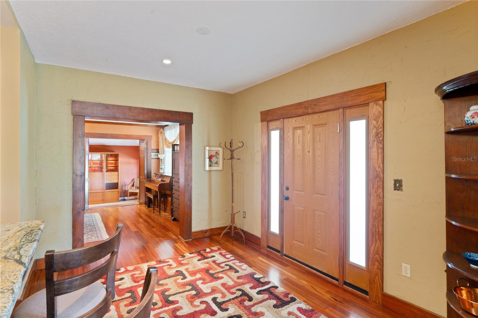 Image 5 of 63 For 39 Sunset Drive