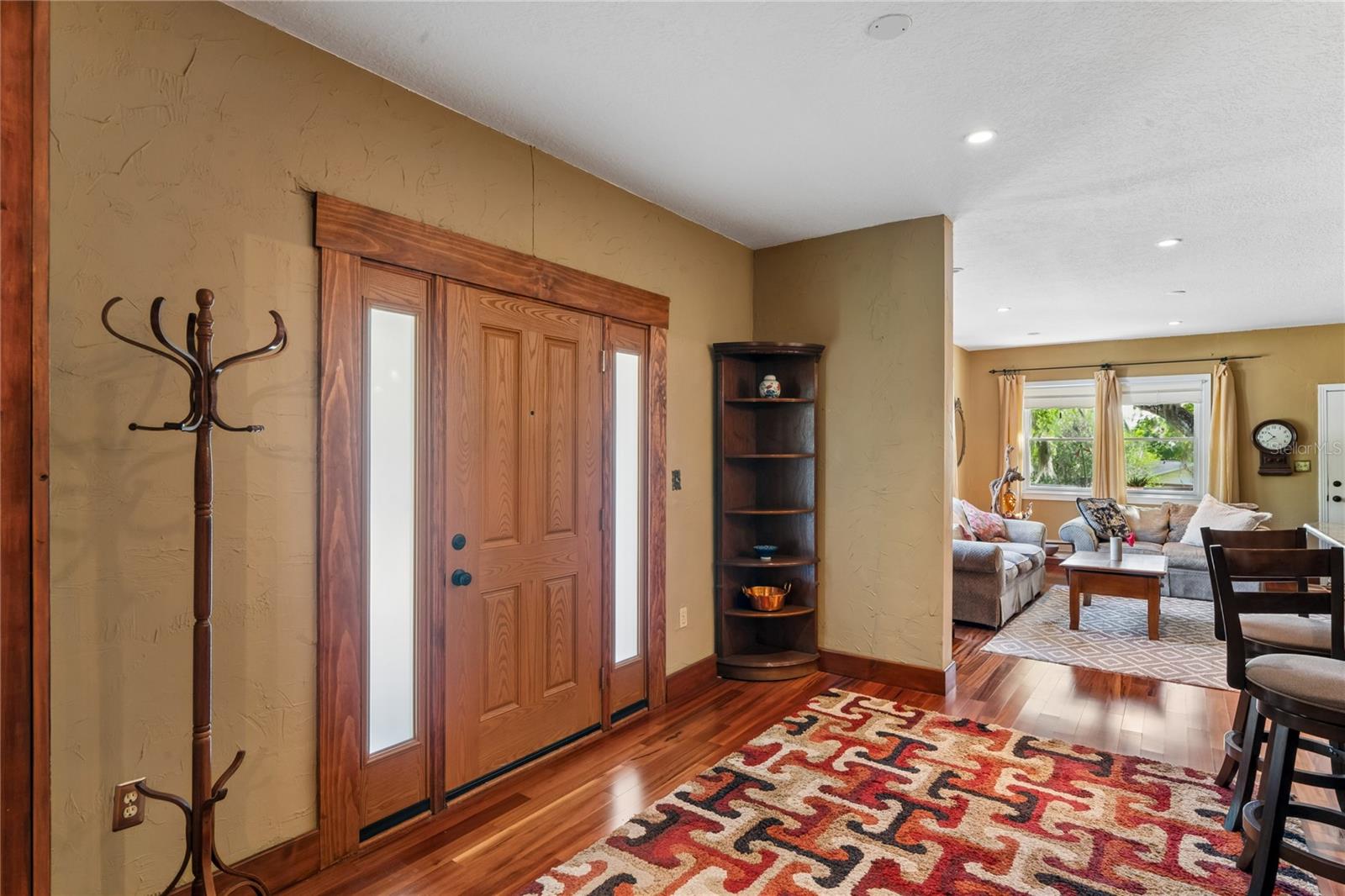 Image 6 of 63 For 39 Sunset Drive