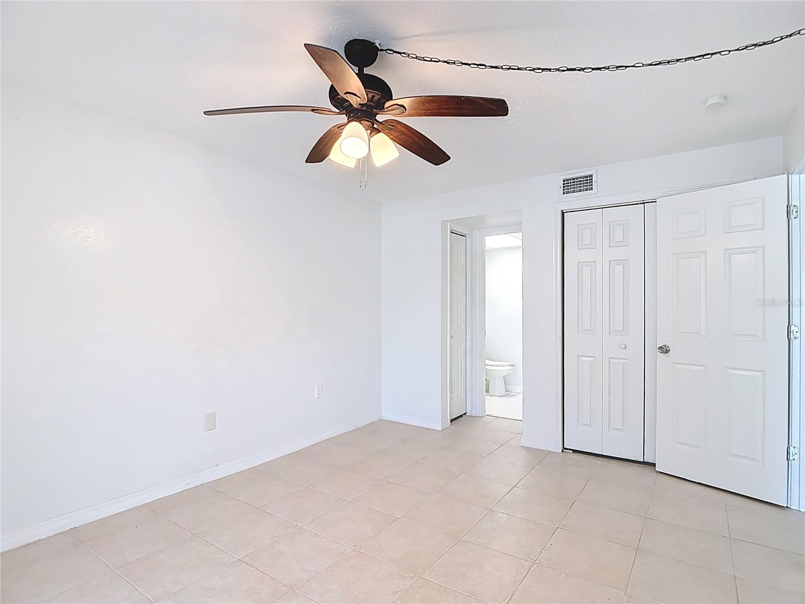 Image 19 of 42 For 5132 Amulet Drive 105