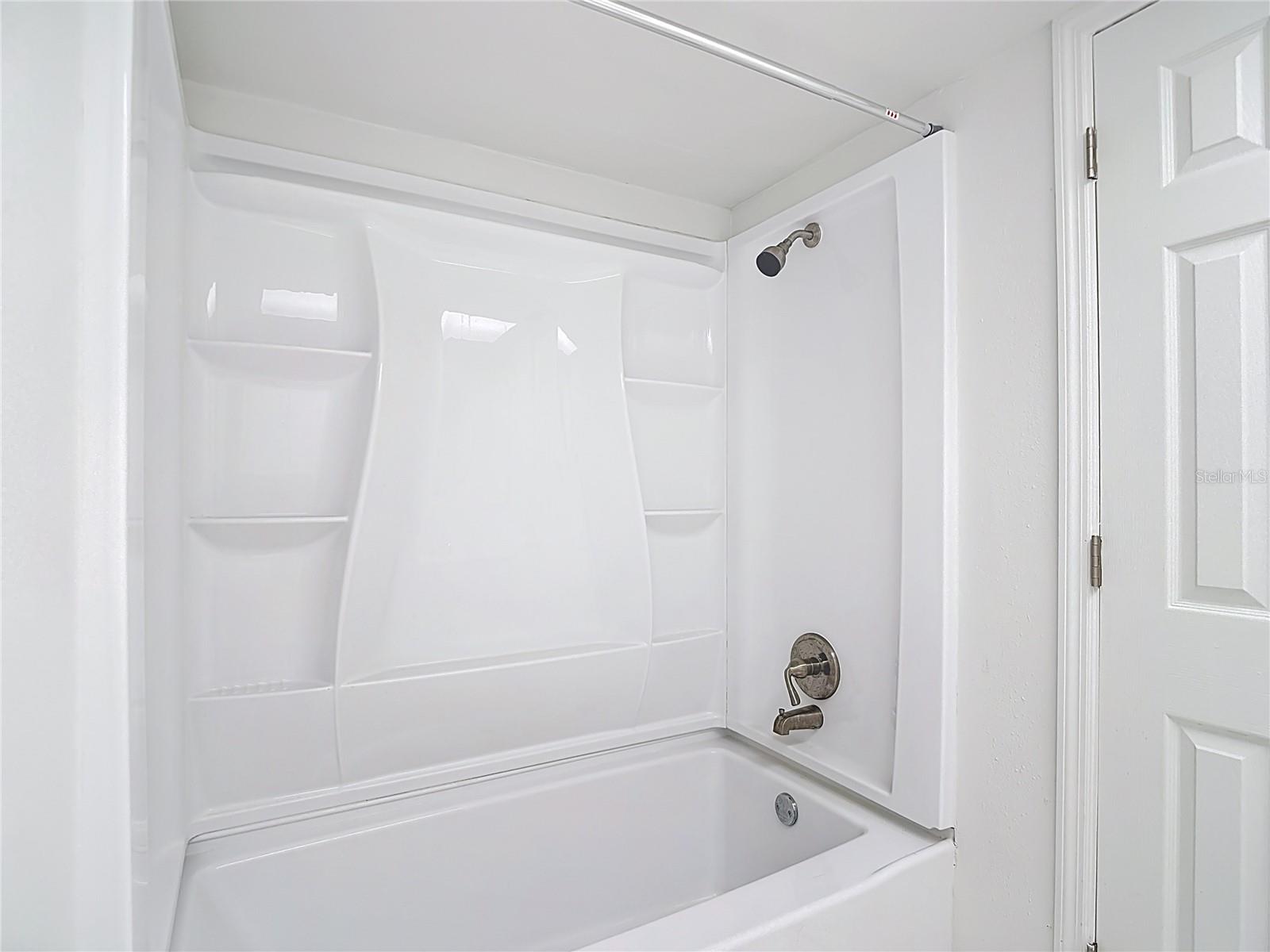 Image 5 of 42 For 5132 Amulet Drive 105