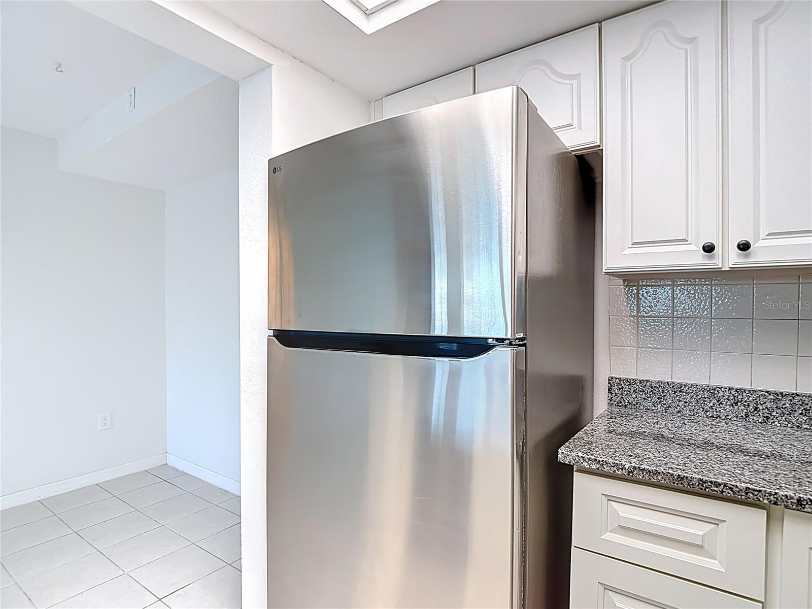 Image 20 of 54 For 5111 Amulet Drive 105