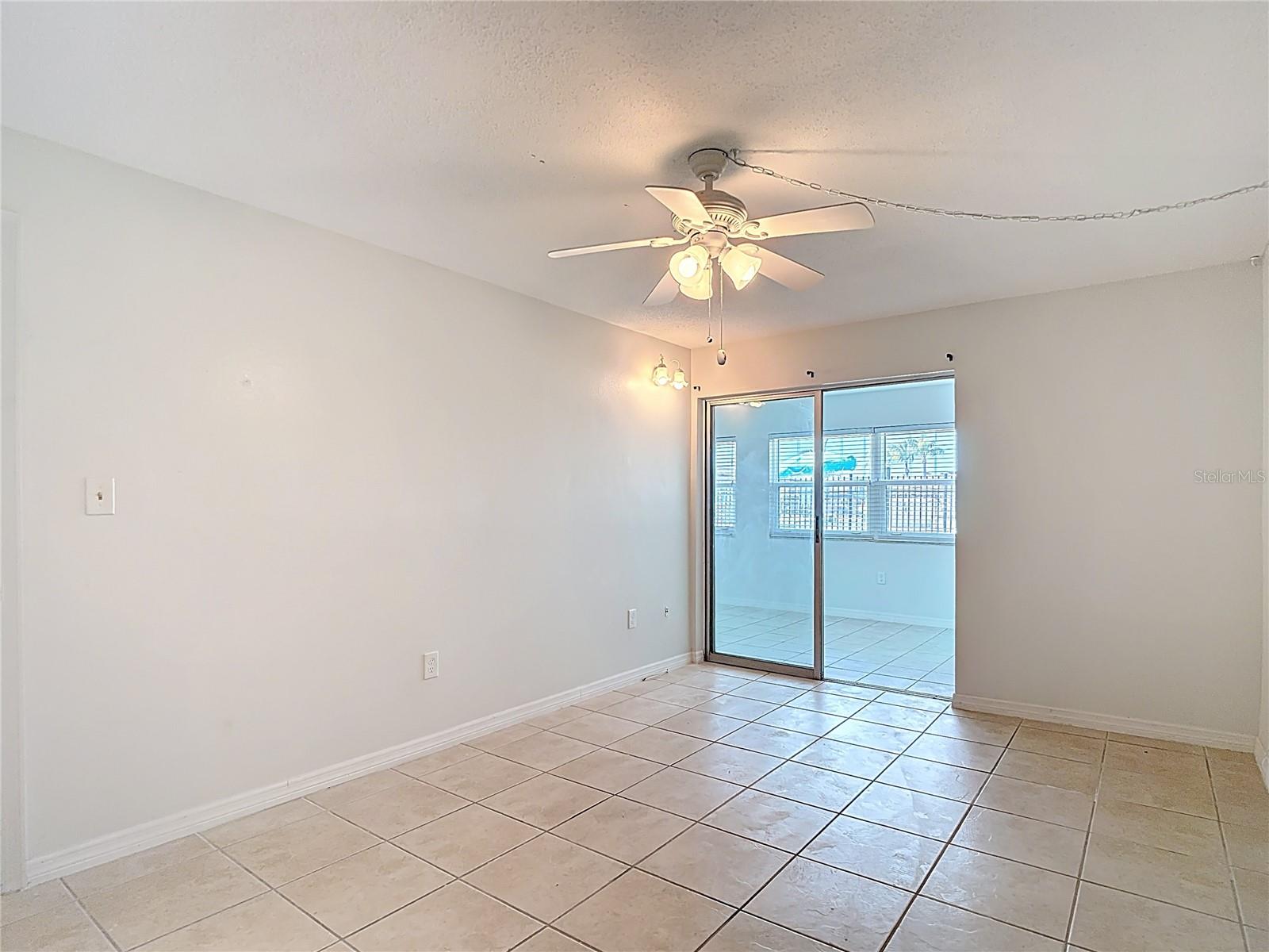 Image 26 of 54 For 5111 Amulet Drive 105