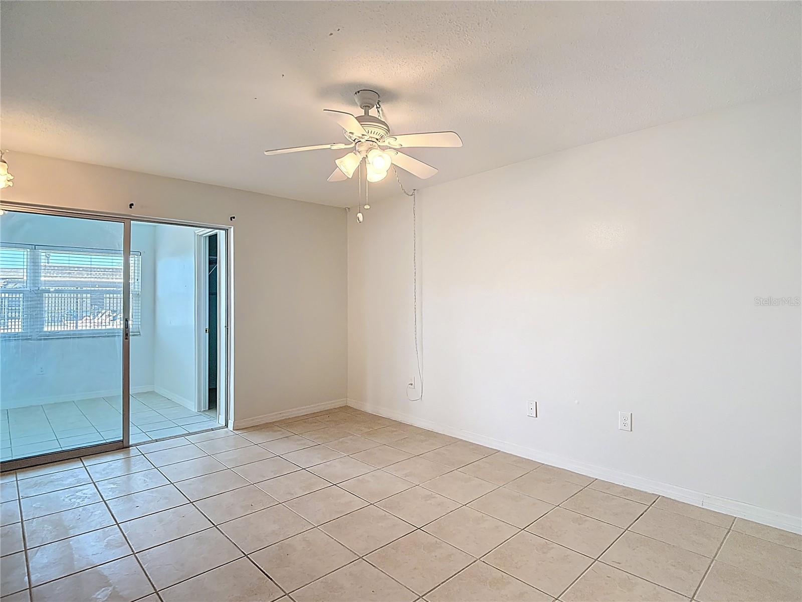 Image 27 of 54 For 5111 Amulet Drive 105