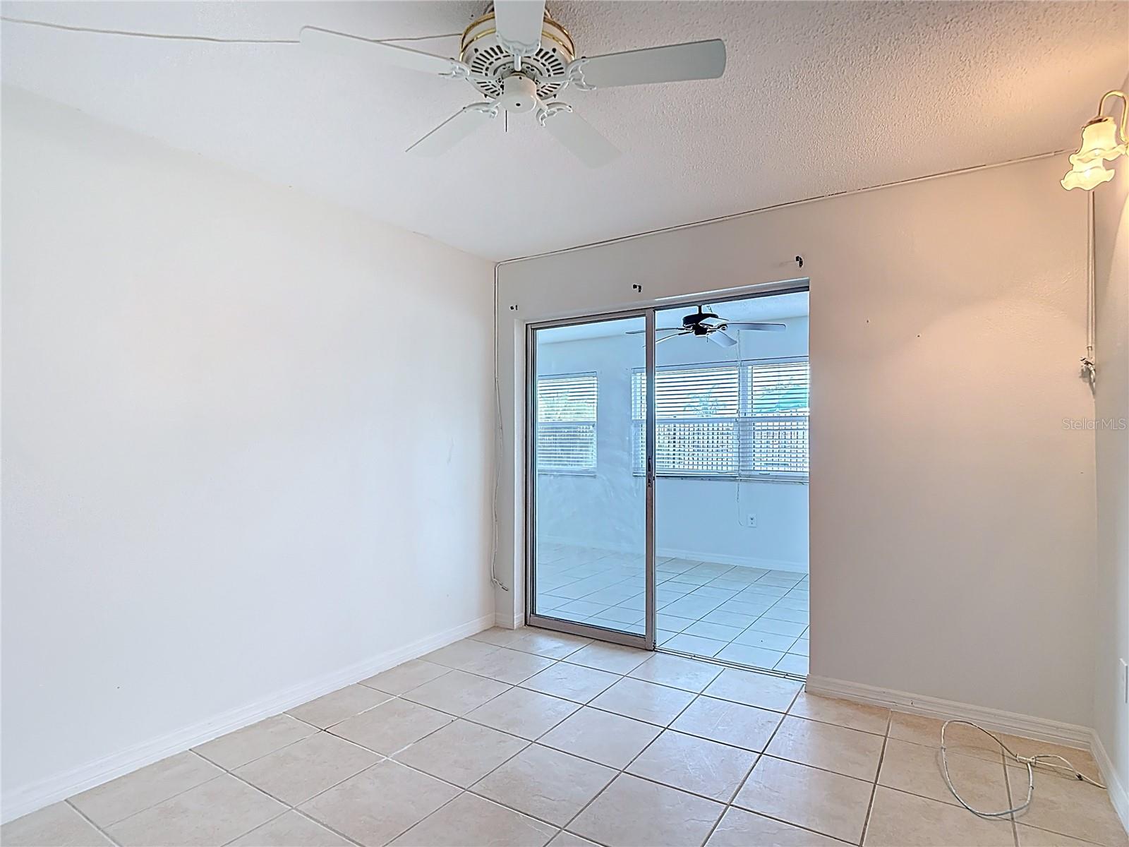 Image 28 of 54 For 5111 Amulet Drive 105