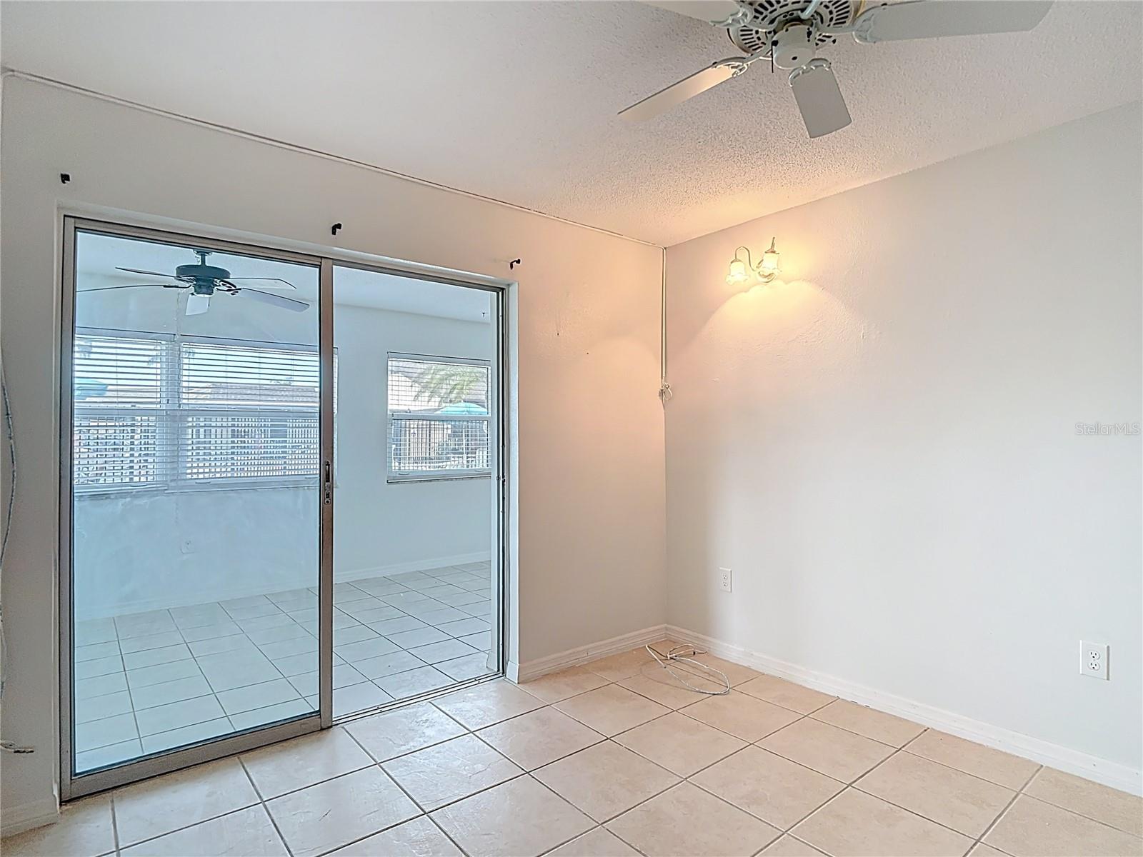 Image 29 of 54 For 5111 Amulet Drive 105