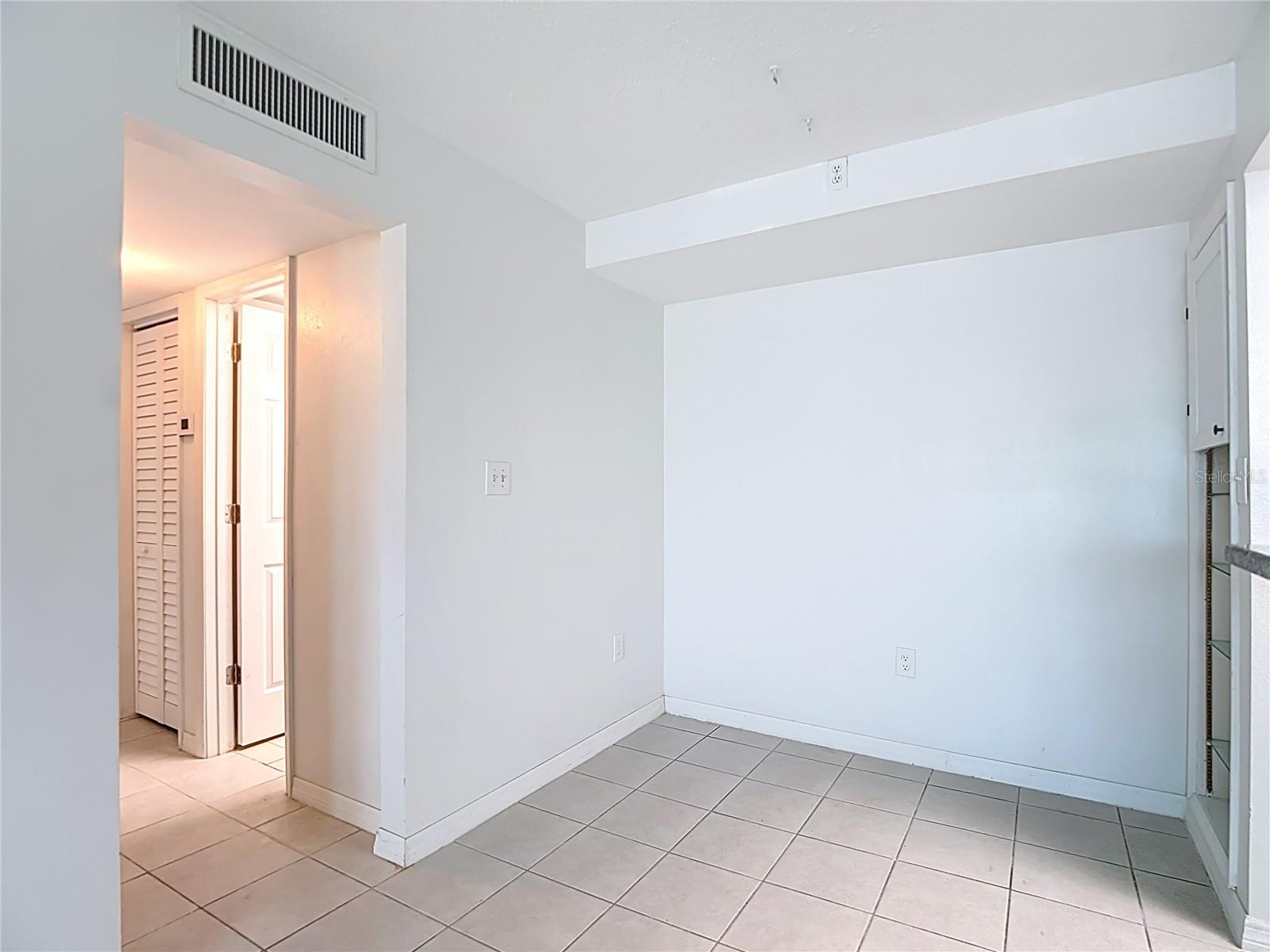 Image 36 of 54 For 5111 Amulet Drive 105