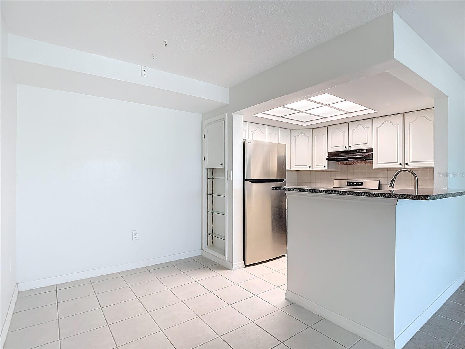 Image 37 of 54 For 5111 Amulet Drive 105