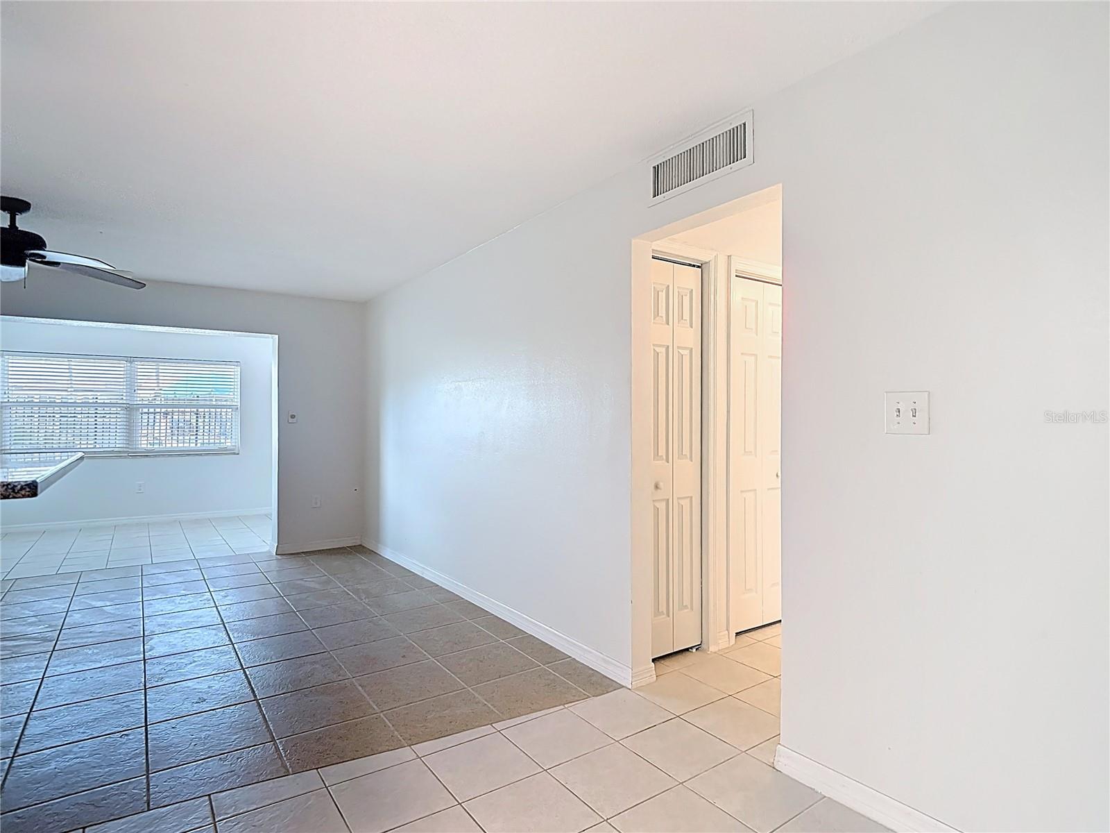 Image 39 of 54 For 5111 Amulet Drive 105