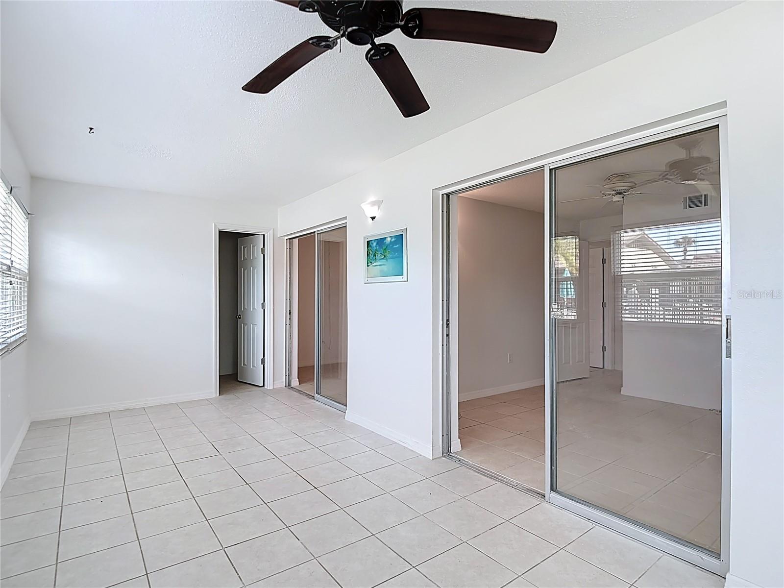 Image 4 of 54 For 5111 Amulet Drive 105