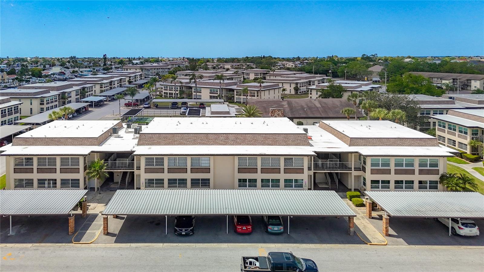 Image 44 of 54 For 5111 Amulet Drive 105