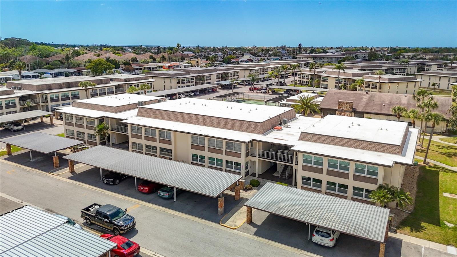 Image 46 of 54 For 5111 Amulet Drive 105