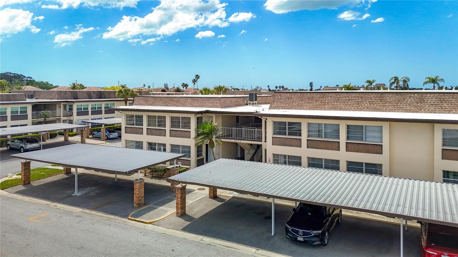 Image 49 of 54 For 5111 Amulet Drive 105