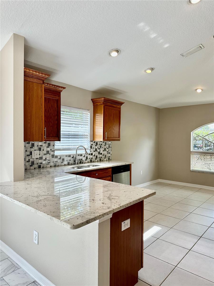 Image 15 of 69 For 13824 Royston Bend