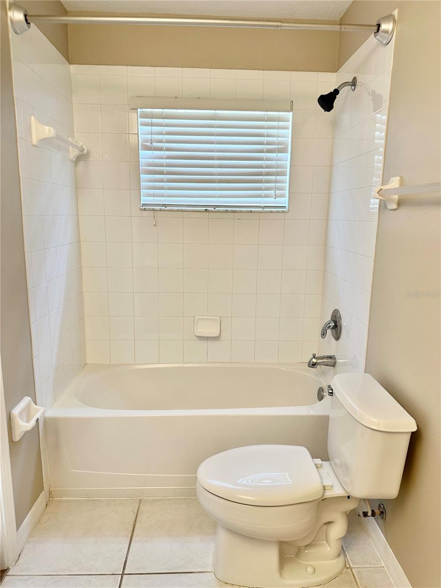 Image 28 of 69 For 13824 Royston Bend