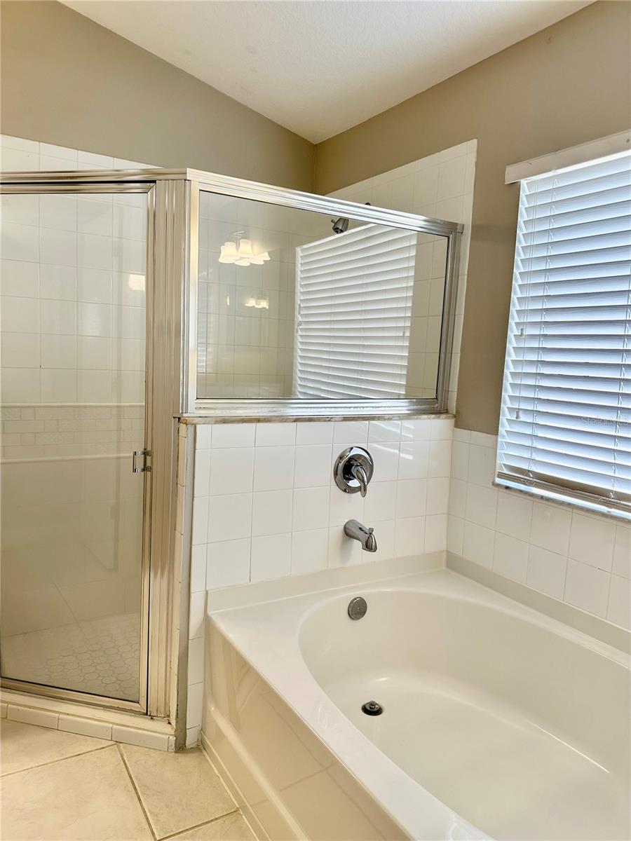 Image 40 of 69 For 13824 Royston Bend