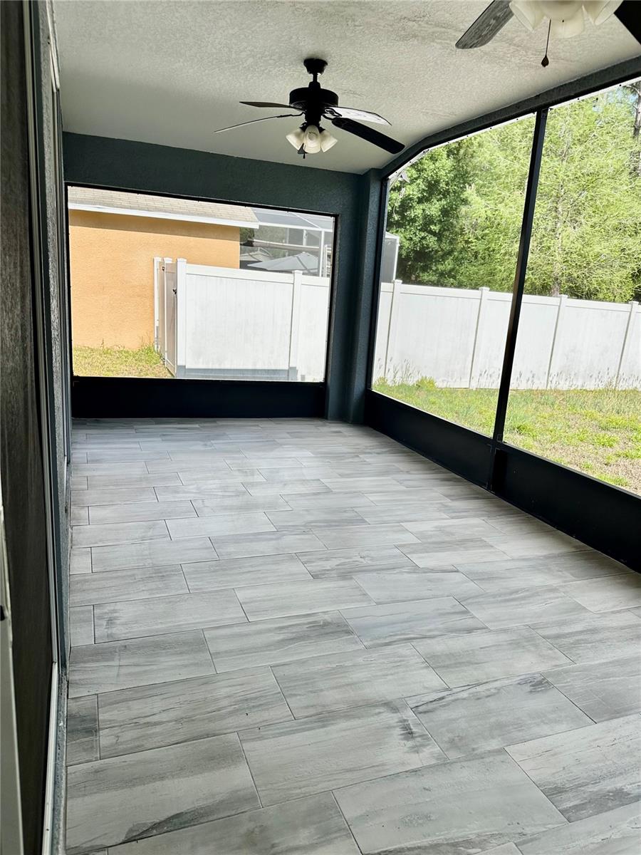 Image 48 of 69 For 13824 Royston Bend