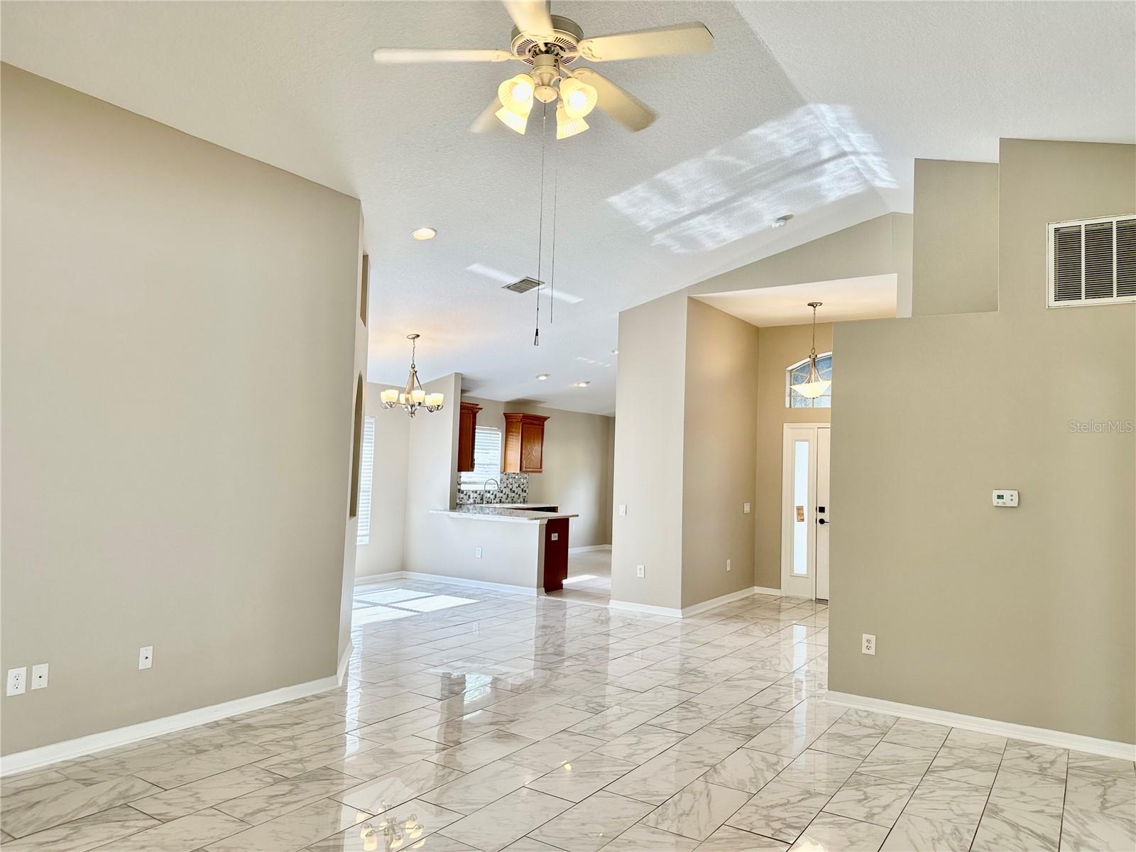 Image 5 of 69 For 13824 Royston Bend