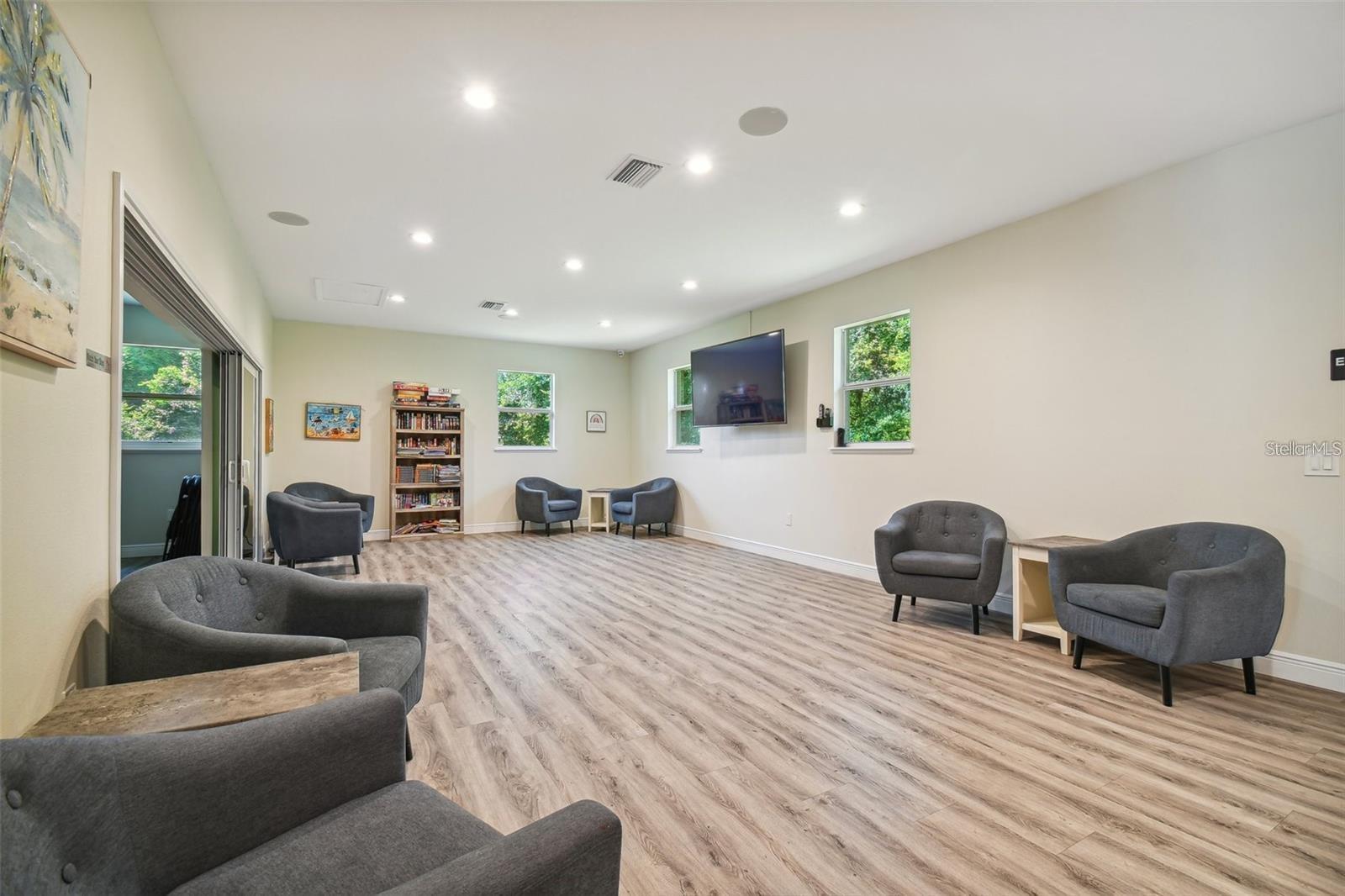 Image 68 of 69 For 13824 Royston Bend