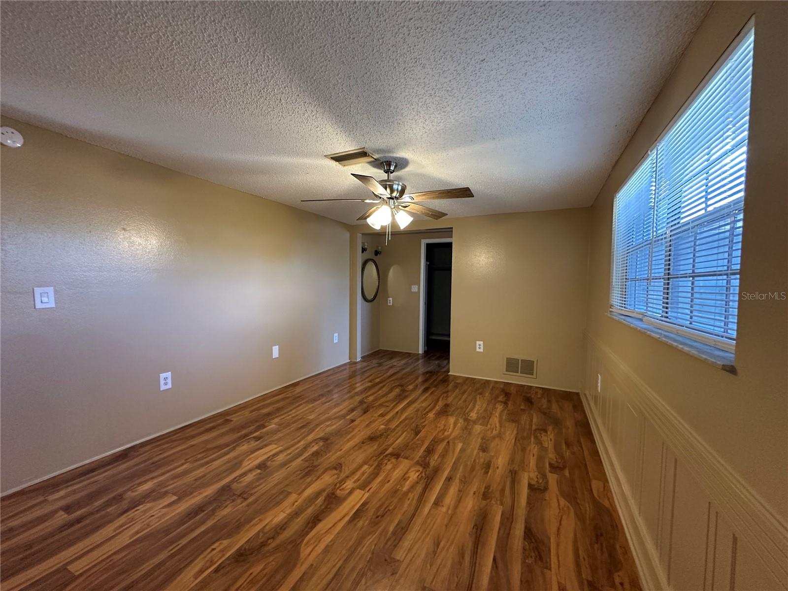 Image 14 of 46 For 8809 Avondale Lane