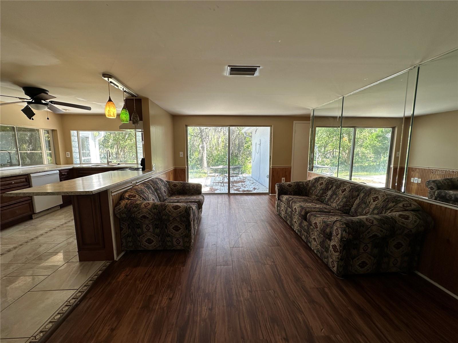 Image 21 of 46 For 8809 Avondale Lane