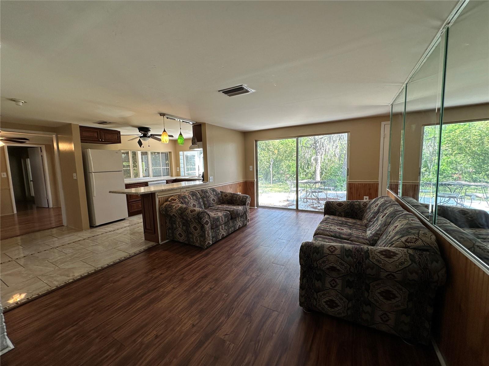 Image 22 of 46 For 8809 Avondale Lane