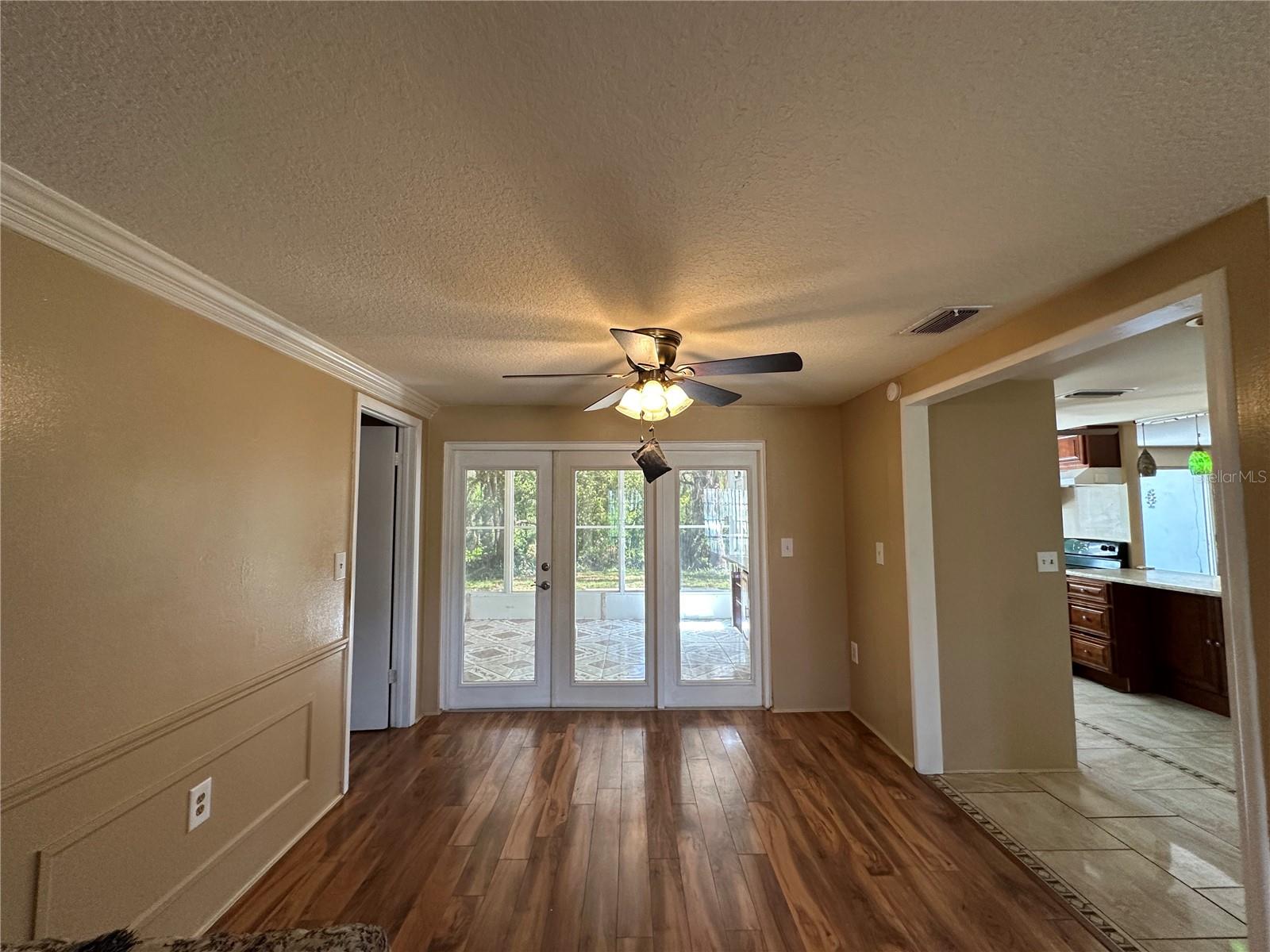 Image 25 of 46 For 8809 Avondale Lane