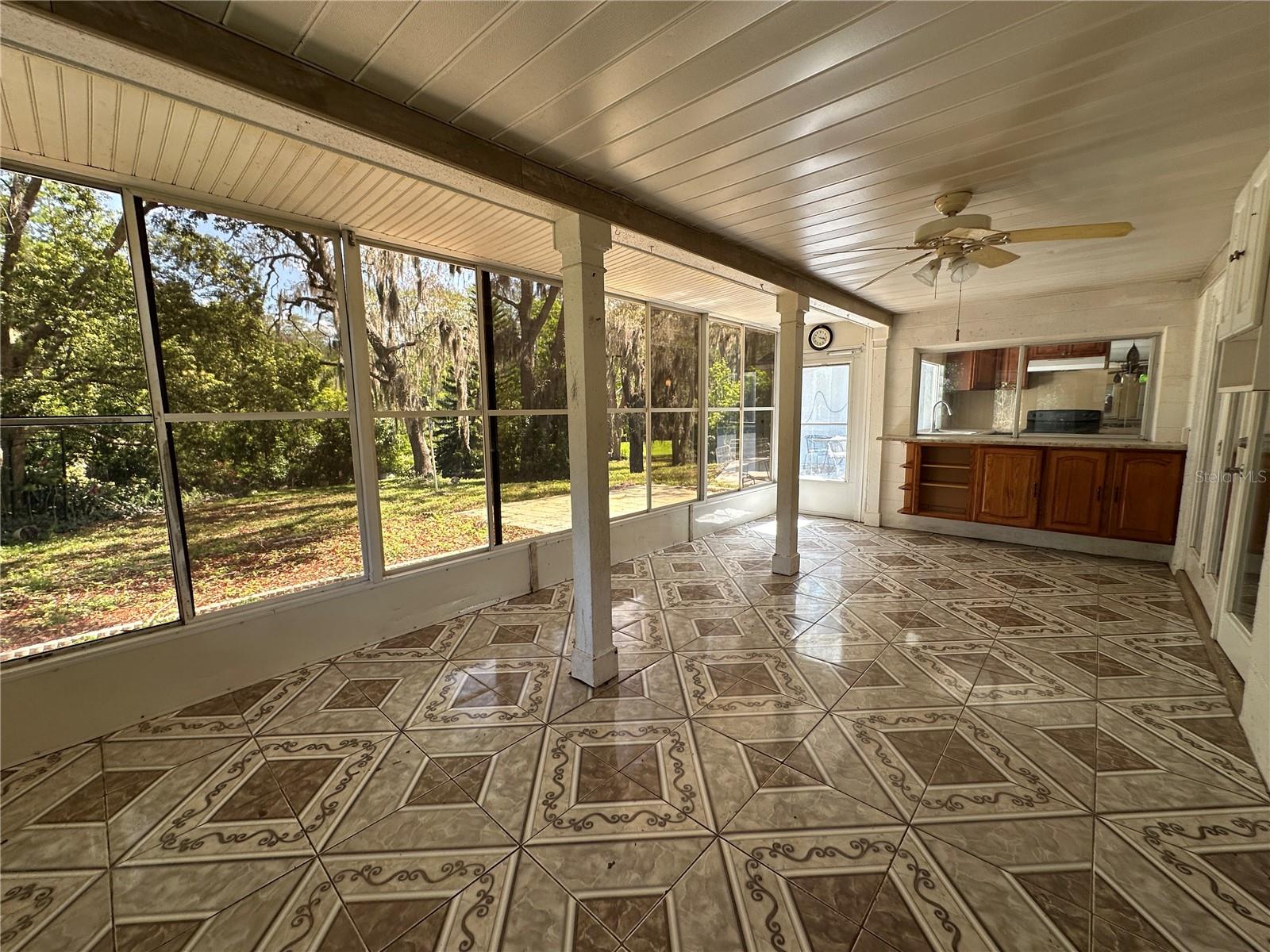 Image 27 of 46 For 8809 Avondale Lane