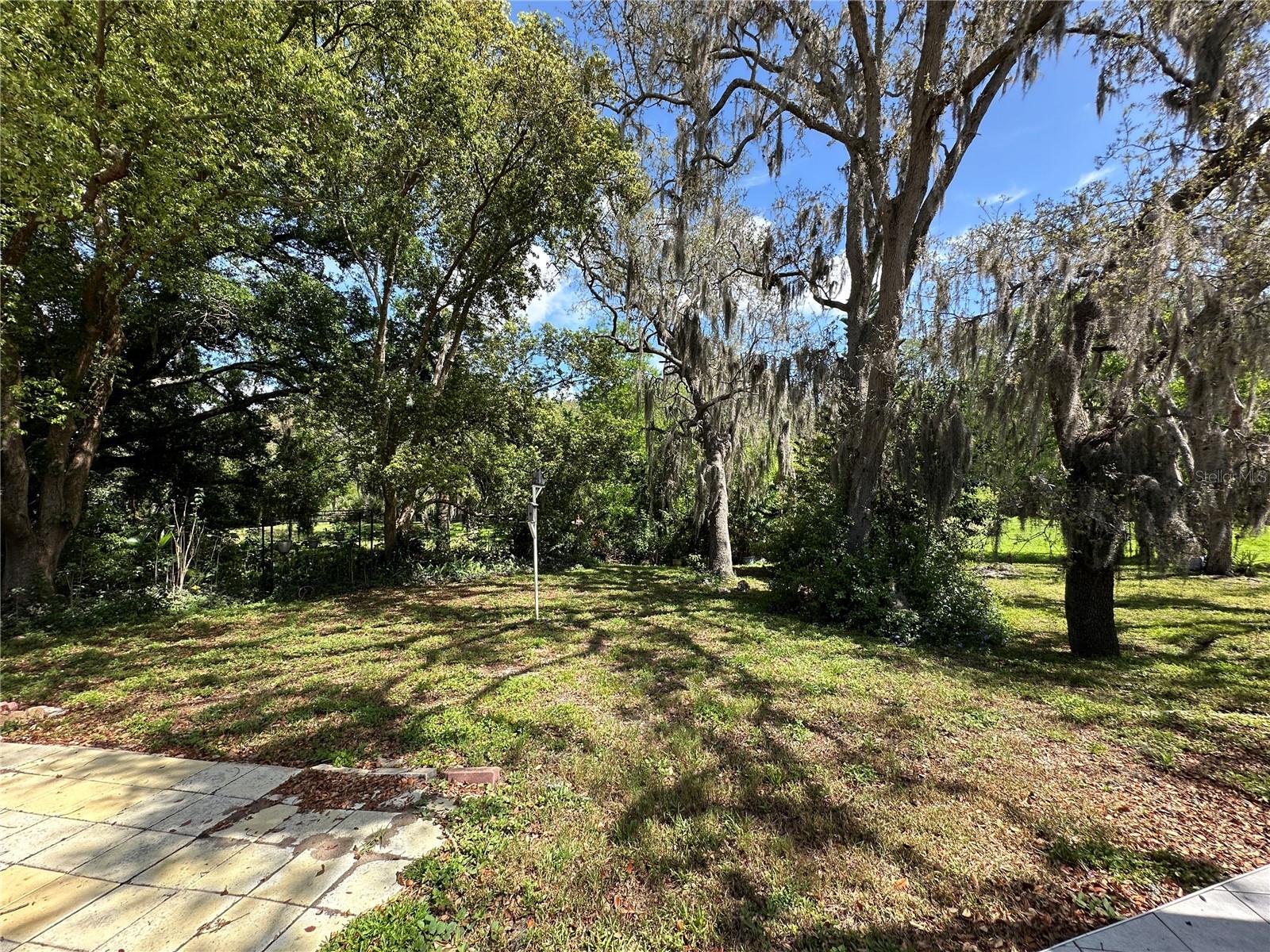 Image 29 of 46 For 8809 Avondale Lane