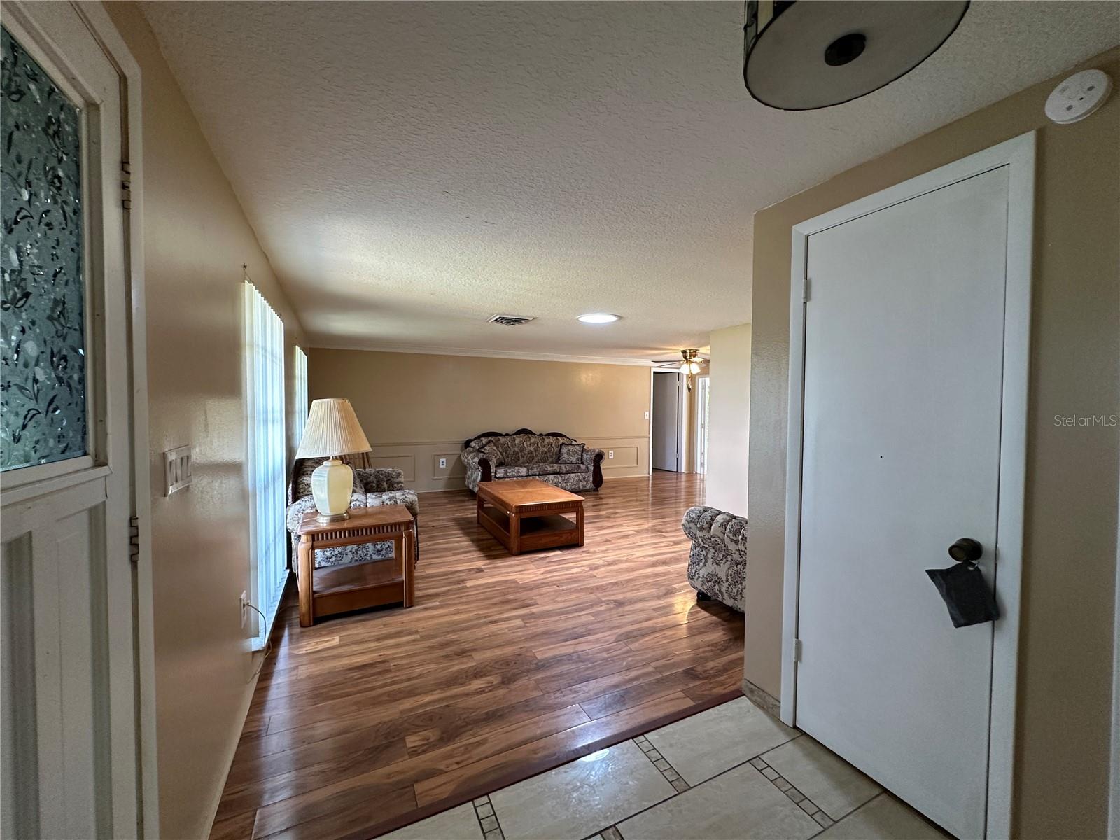 Image 4 of 46 For 8809 Avondale Lane