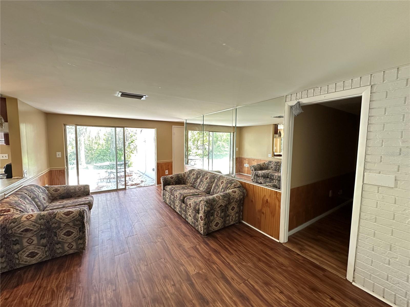 Image 8 of 46 For 8809 Avondale Lane