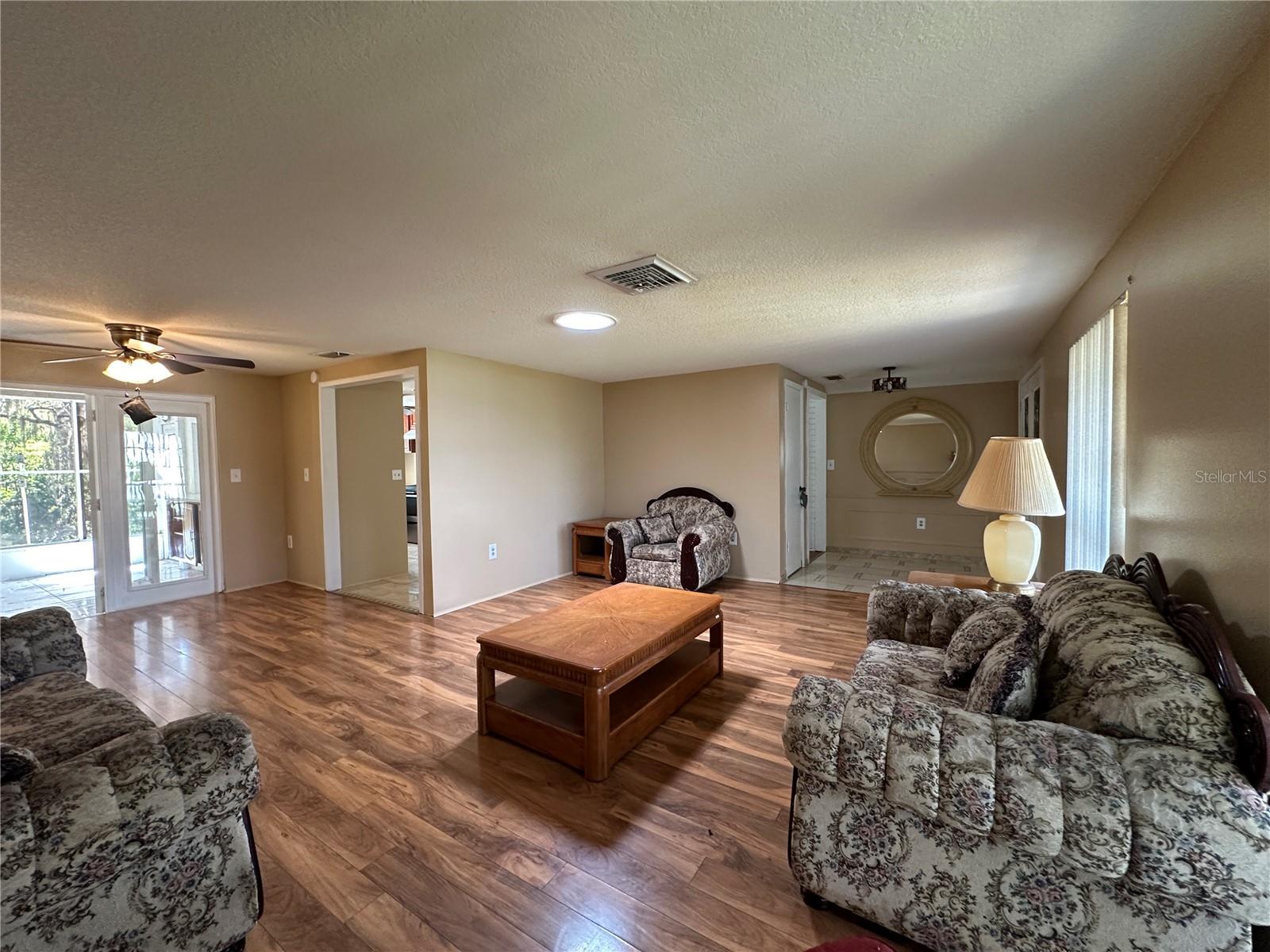 Image 9 of 46 For 8809 Avondale Lane