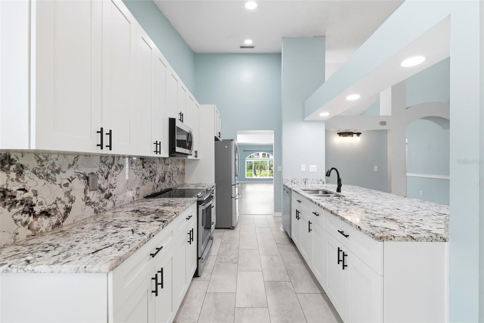 Image 11 of 71 For 11421 Glenmont Drive