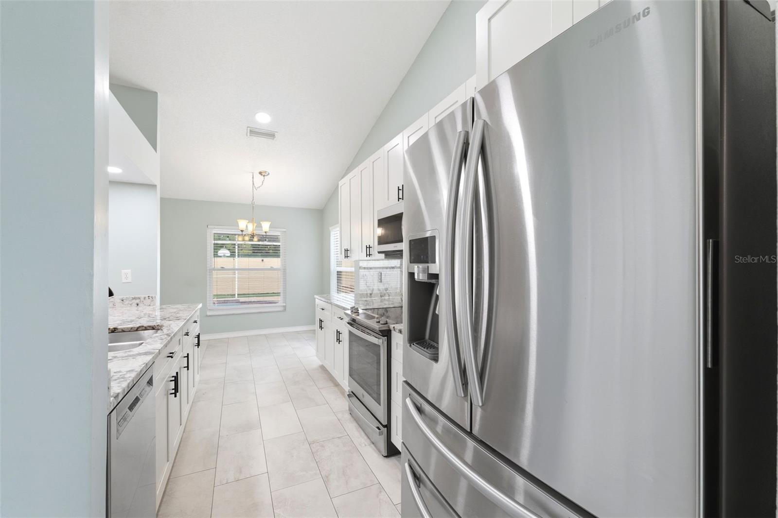 Image 12 of 71 For 11421 Glenmont Drive