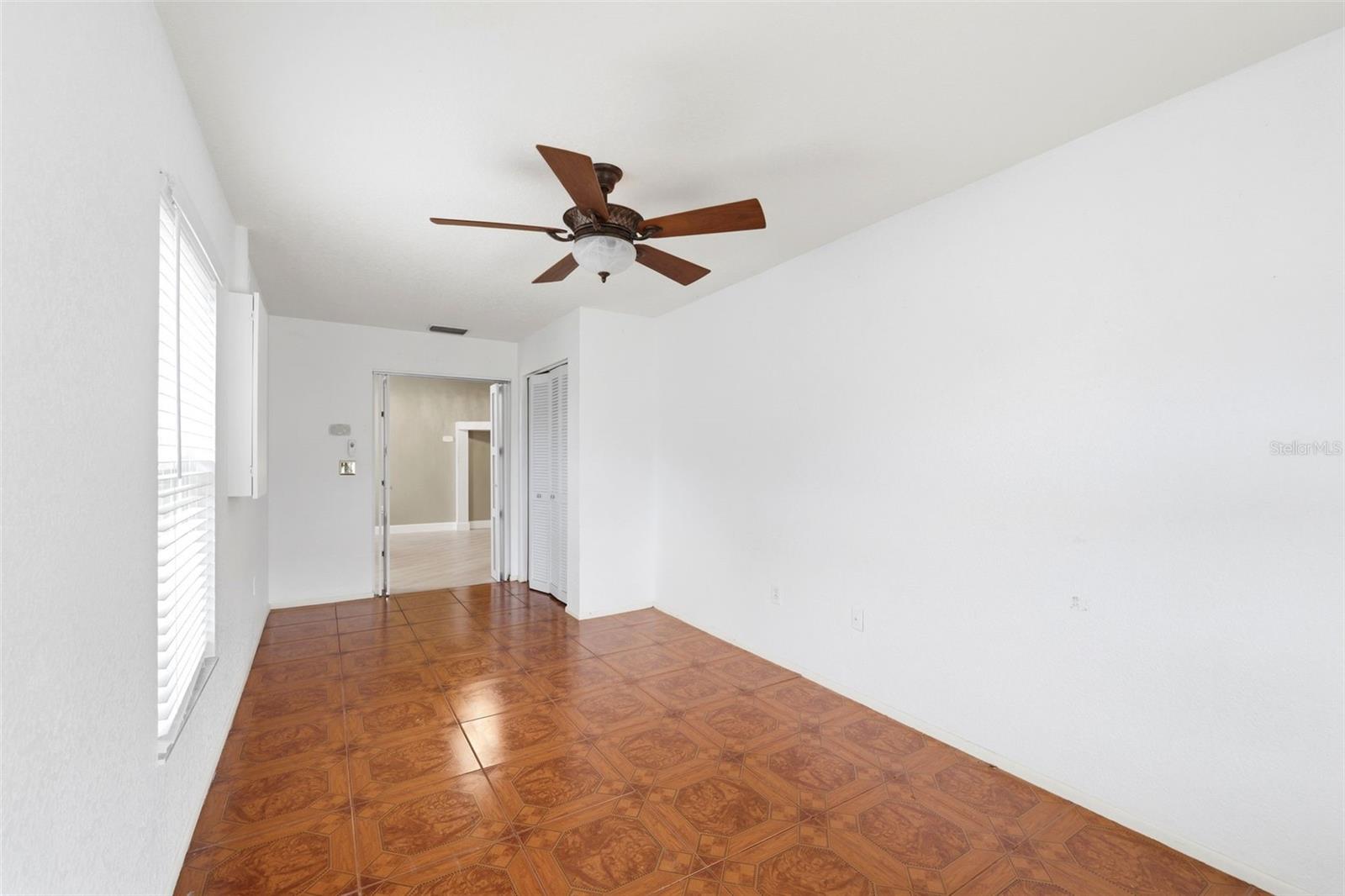 Image 25 of 71 For 11421 Glenmont Drive