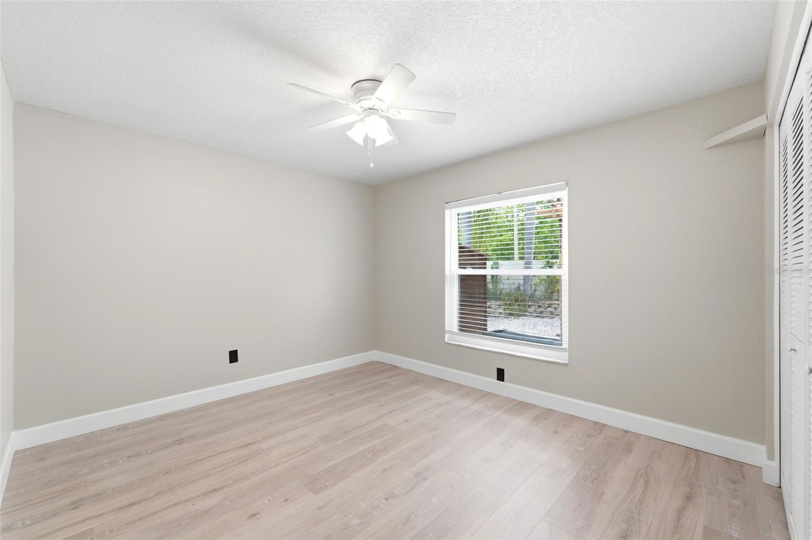 Image 28 of 71 For 11421 Glenmont Drive