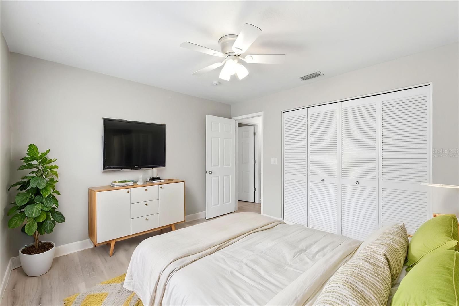 Image 30 of 71 For 11421 Glenmont Drive