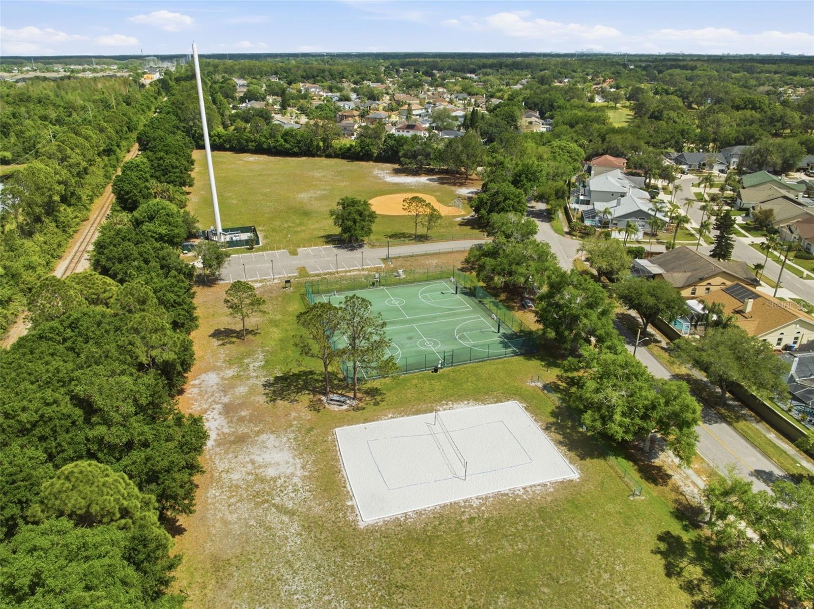 Image 45 of 71 For 11421 Glenmont Drive