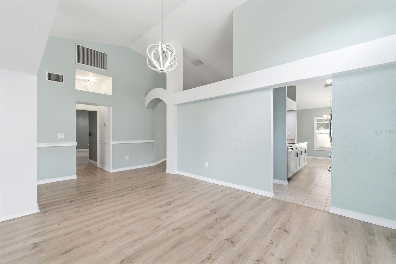 Image 52 of 71 For 11421 Glenmont Drive