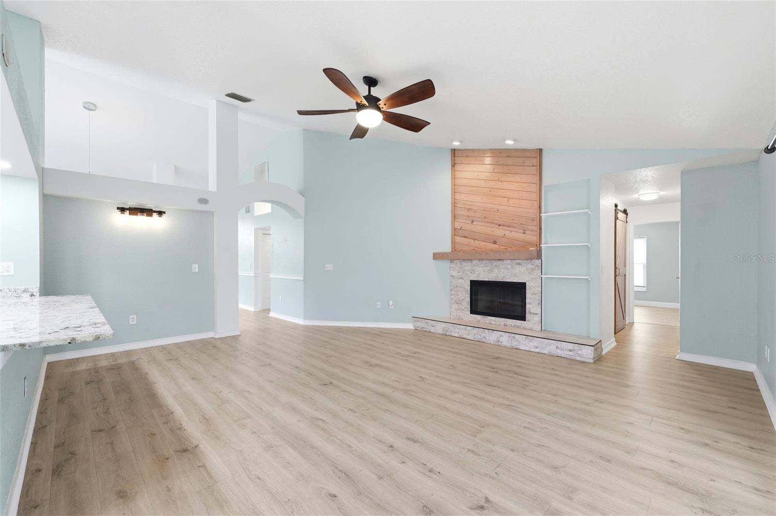 Image 9 of 71 For 11421 Glenmont Drive