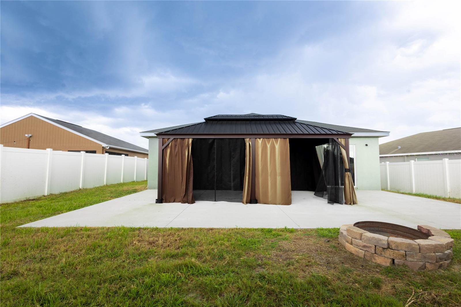 Image 23 of 29 For 6517 Bayston Hill Place