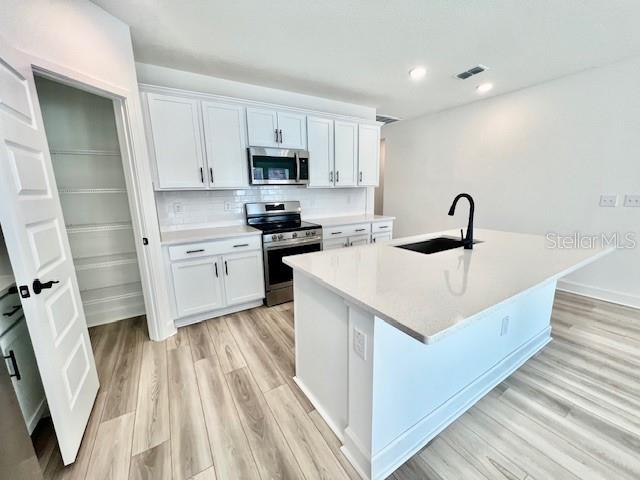 Image 10 of 50 For 1497 Laredo Avenue