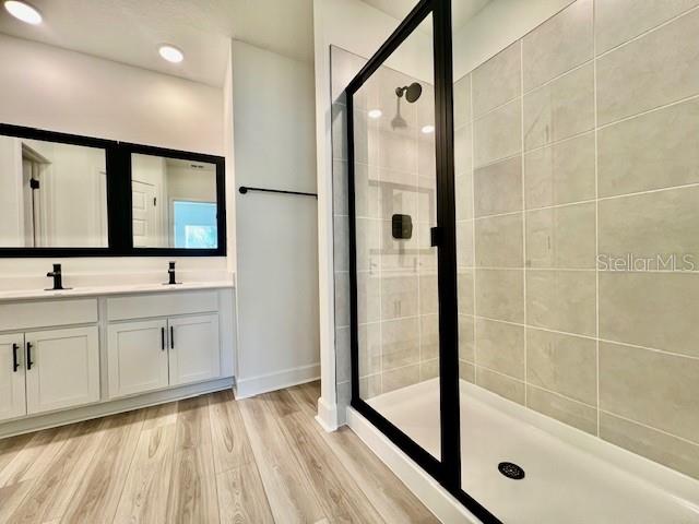 Image 25 of 50 For 1497 Laredo Avenue