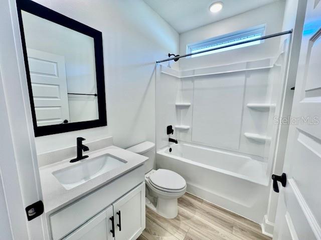 Image 38 of 50 For 1497 Laredo Avenue